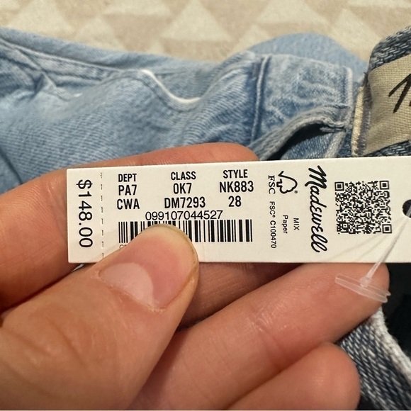 Madewell Low-Slung Straight Cargo Jeans in Coleman Wash - Picture 7 of 7